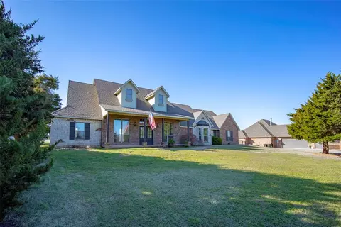 Exterior - 1260 E Rock Creek Rd, Tuttle, OK 73089 photo 3 of 11