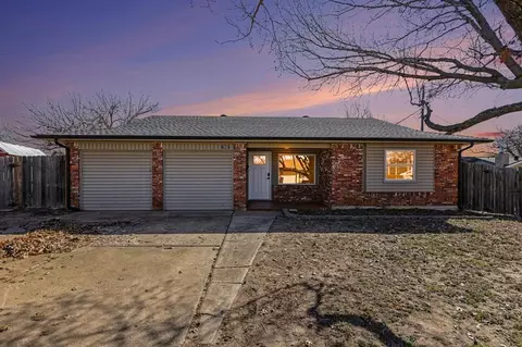 2808 N Shannon Ave, Bethany, OK 73008