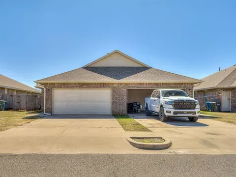 116 Ashley Dr #116 AND 118, Edmond, OK 73003