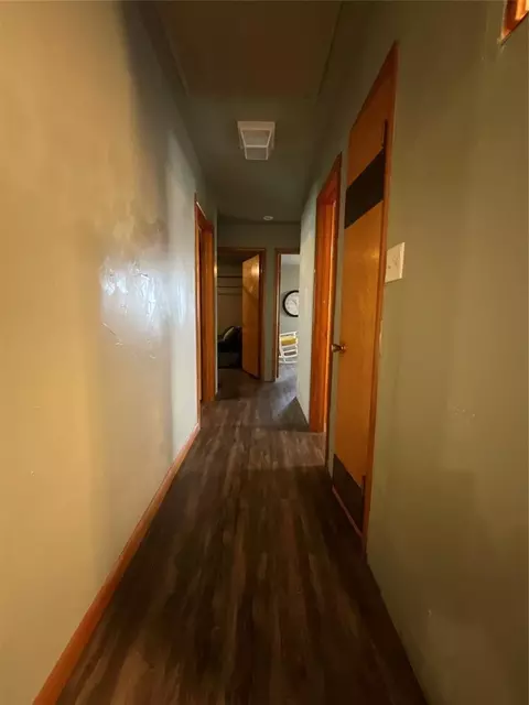 Entry Way - 410 N Walnut St, Seiling, OK 73663 photo 3 of 3
