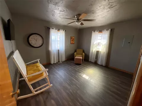 Bedroom - 410 N Walnut St, Seiling, OK 73663 photo 6 of 6