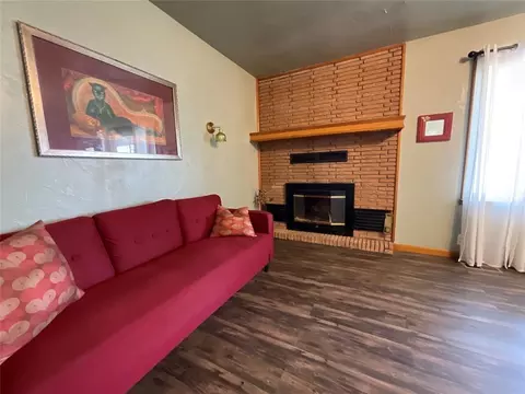 Living - 410 N Walnut St, Seiling, OK 73663 photo 3 of 6