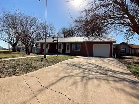 Other - 410 N Walnut St, Seiling, OK 73663 photo 3 of 12