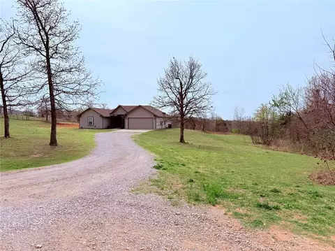 17170 Hickory Trl, Newalla, OK 74857