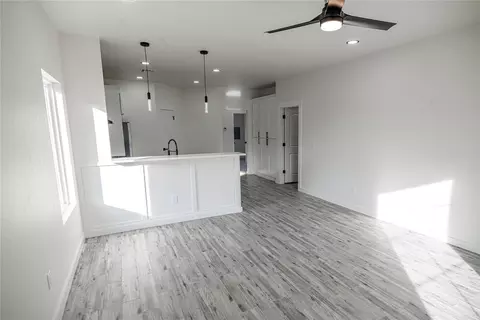 Living - 5113 Brooke Rd, Tuttle, OK 73089 photo 2 of 7