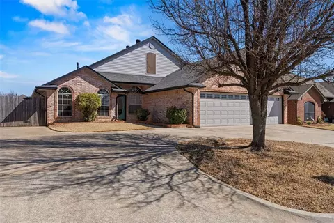 420 Palo Verde Dr, Yukon, OK 73099