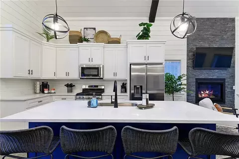 Kitchen - 20 Forrest Ln, Broken Bow, OK 74728 photo 2 of 4
