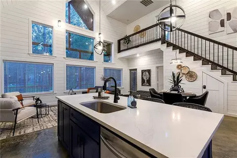Kitchen - 20 Forrest Ln, Broken Bow, OK 74728 photo 4 of 4