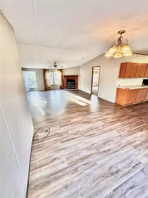 Living - 22072 Melissa Ln, Harrah, OK 73045 photo 1 of 2