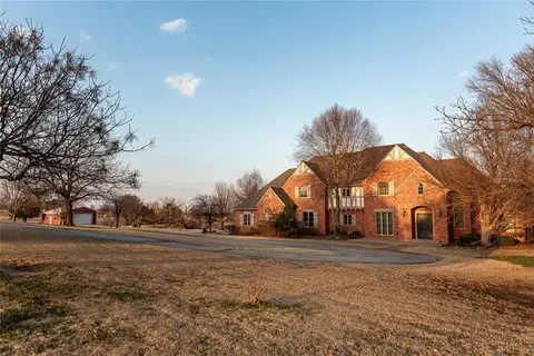 9600 Abby Ln, Yukon, OK 73099