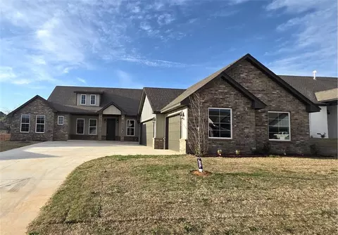 11600 NW 103rd St, Yukon, OK 73099