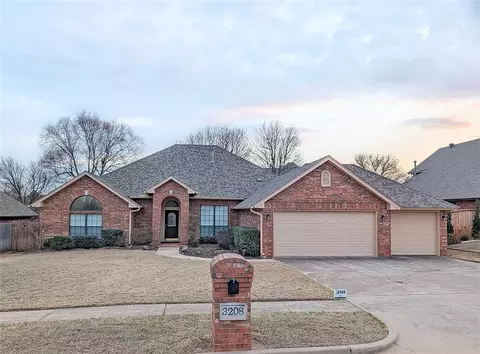 3208 Riverwalk Dr, Norman, OK 73072