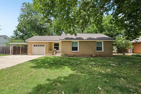 1229 Westlawn Dr, Norman, OK 73069