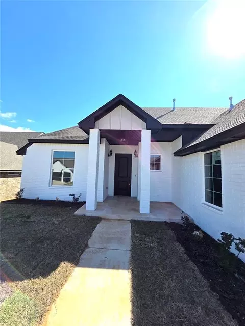 11604 NW 103rd St, Yukon, OK 73099