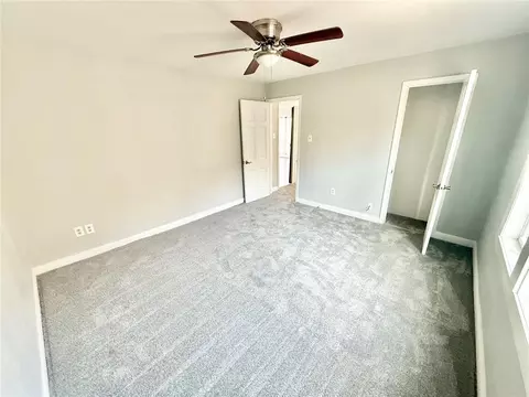 Bedroom - 1016 E Cypress St, Altus, OK 73521 photo 2 of 6
