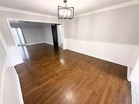 Living - 1016 E Cypress St, Altus, OK 73521 photo 3 of 7