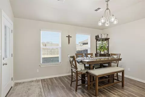 Dining - 1013 Avalon Dr, Altus, OK 73521 photo 3 of 3