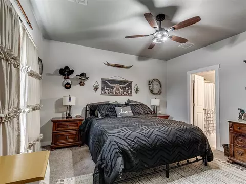 Bedroom - 15952 Prairie Rose Dr, Mcloud, OK 74851 photo 1 of 12