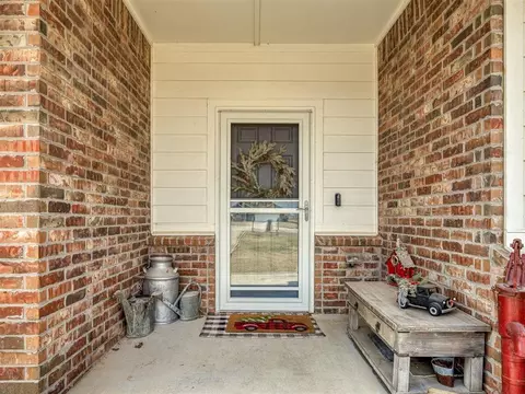 Exterior - 15952 Prairie Rose Dr, Mcloud, OK 74851 photo 5 of 10