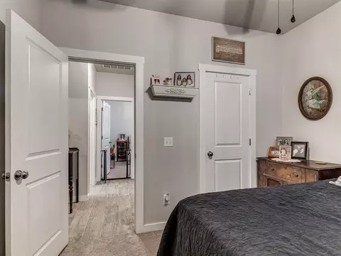 Bedroom - 15952 Prairie Rose Dr, Mcloud, OK 74851 photo 8 of 12