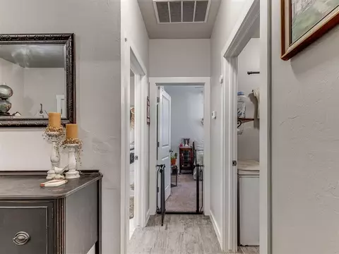 Entry Way - 15952 Prairie Rose Dr, Mcloud, OK 74851 photo 6 of 6