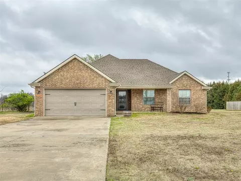 1740 N Dobbs Rd, Harrah, OK 73045