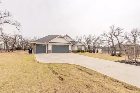 Exterior - 9408 SW Megans Way, Mcloud, OK 74851 photo 2 of 9