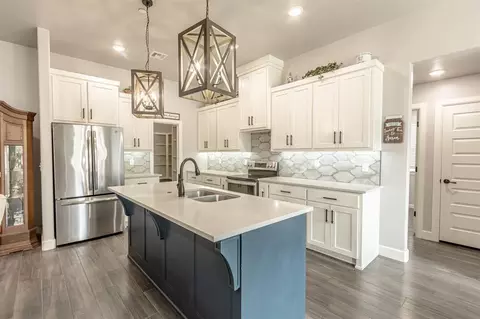 Kitchen - 9408 SW Megans Way, Mcloud, OK 74851 photo 1 of 4
