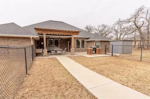 Exterior - 9408 SW Megans Way, Mcloud, OK 74851 photo 7 of 9