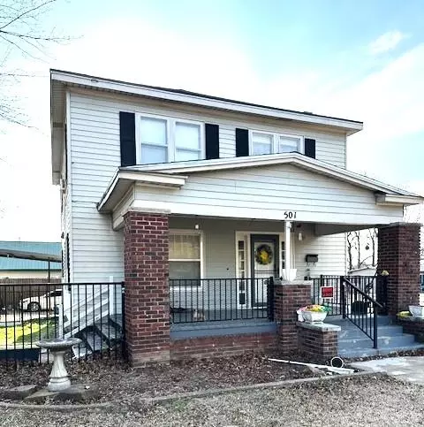 501 E 9th St, Holdenville, OK 74848