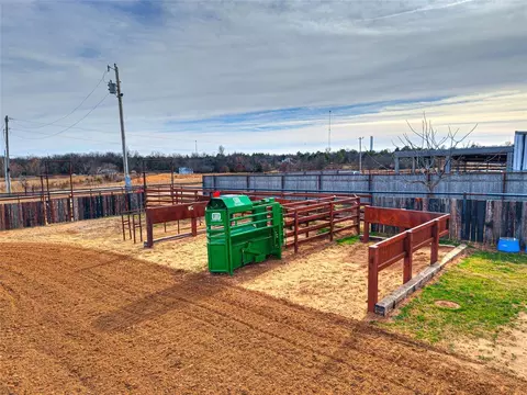 Exterior - 9505 E Mcelroy Rd, Stillwater, OK 74075 photo 1 of 4