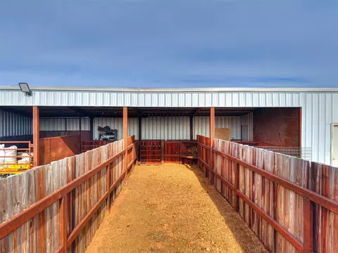 Exterior - 9505 E Mcelroy Rd, Stillwater, OK 74075 photo 2 of 4