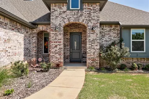 3008 Hunter Crest Dr, Edmond, OK 73034