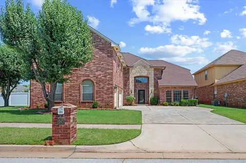 125 NW 147th St, Edmond, OK 73013
