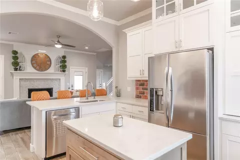 Kitchen - 1700 Pendleton Pl, Moore, OK 73160 photo 1 of 8