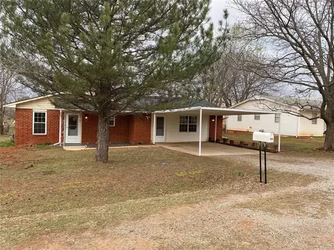 1005 Birch St, Wellston, OK 74881