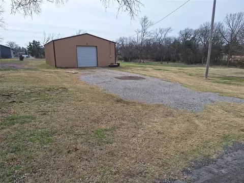 201 W 7th St, Stratford, OK 74872