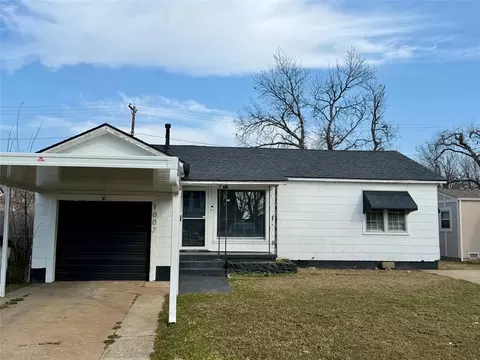 1007 Overland Ct, Shawnee, OK 74801