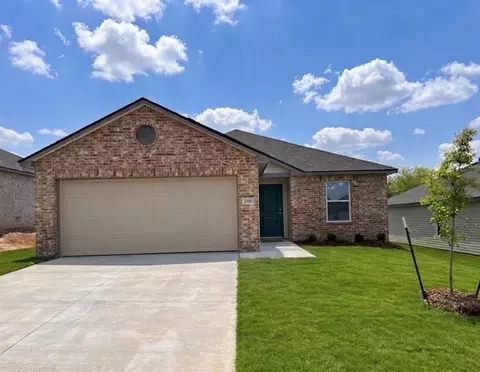 2006 Chandler Meadows Dr, Chandler, OK 74834