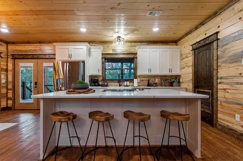 Kitchen - 453 Bear Pine Trl, Broken Bow, OK 74728 photo 1 of 3