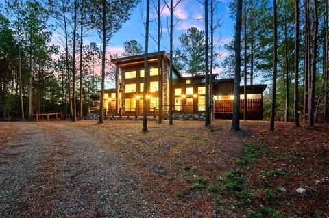 Exterior - 453 Bear Pine Trl, Broken Bow, OK 74728 photo 2 of 12