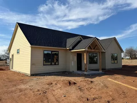 7601 Old Oak Trl, Guthrie, OK 73044