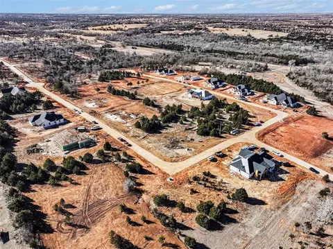 9556 Elisabeth Dr, Guthrie, OK 73044