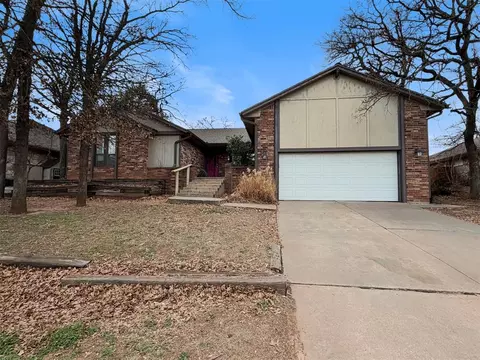 1913 Singingwood Ave, Edmond, OK 73013