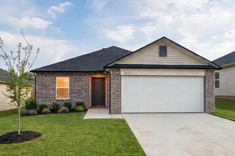 2017 Chandler Meadows Dr, Chandler, OK 74834