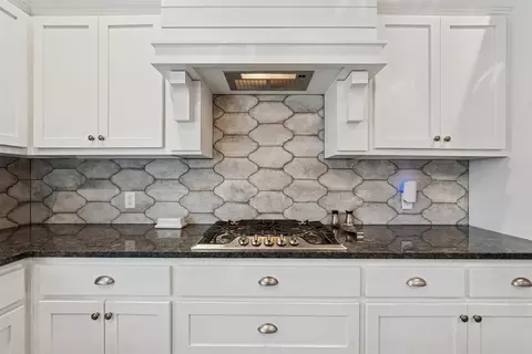 Kitchen - 3475 Turtle Hl, Guthrie, OK 73044 photo 3 of 3
