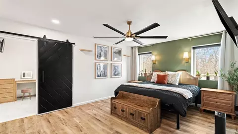 Bedroom - 14101 Iron Rd, Mcloud, OK 74851 photo 2 of 5