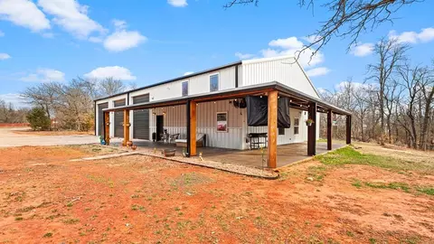 Exterior - 14101 Iron Rd, Mcloud, OK 74851 photo 2 of 3