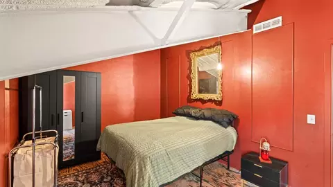 Bedroom - 14101 Iron Rd, Mcloud, OK 74851 photo 3 of 5