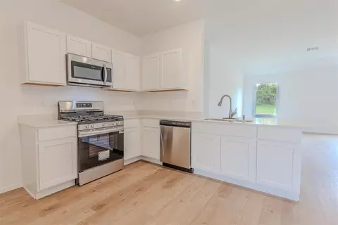 Kitchen - 13429 Juneberry Dr, Mcloud, OK 74851 photo 1 of 1